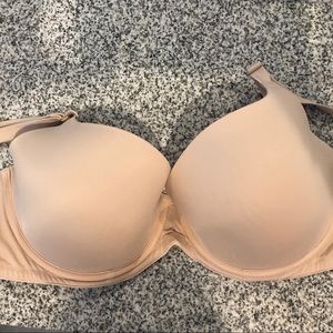 Victoria’s Secret. Bra